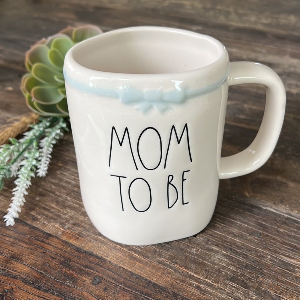 RAE DUNN Mom to be Mug - NEW